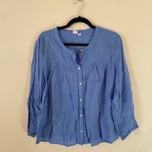 GAP Blue and White Pinstripe 3/4 Sleeve Button Down Peasant Shirt